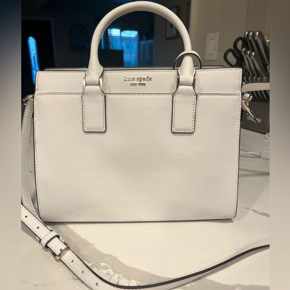 Kate spade medium size purse/ crossbody